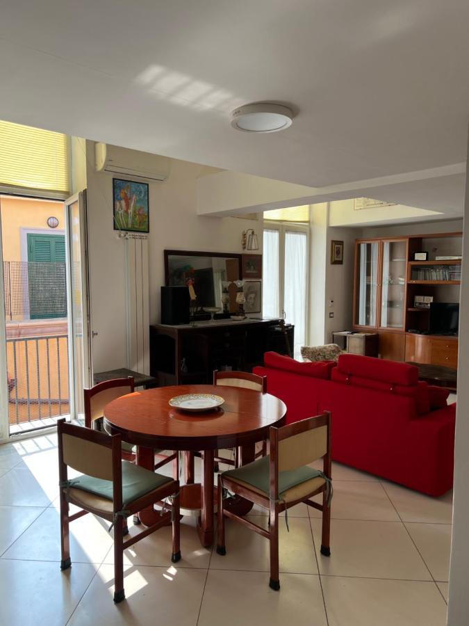 The Artist'S Home Naples Luaran gambar