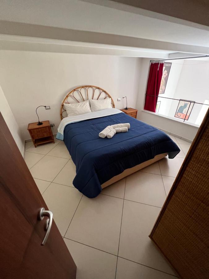 The Artist'S Home Naples Luaran gambar